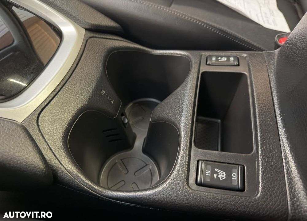 Nissan X-Trail - 4
