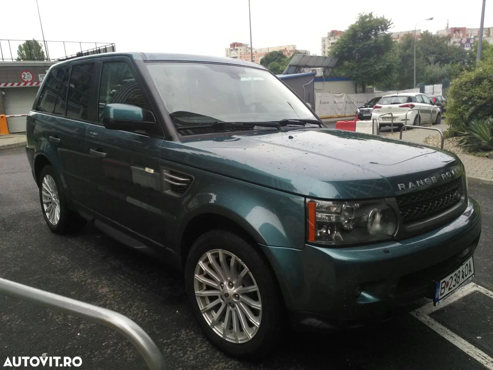 Land Rover Range Rover 3.6 TDV8 HSE Aut - 1