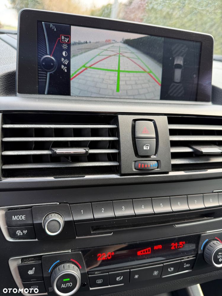 BMW Seria 1 118i Sport Line - 23