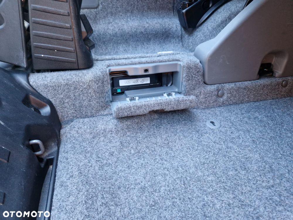 BMW Seria 3 325i - 31