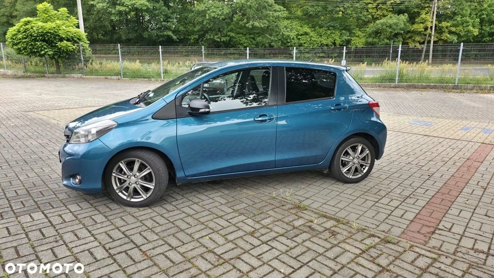 Toyota Yaris 1.33 Premium - 5