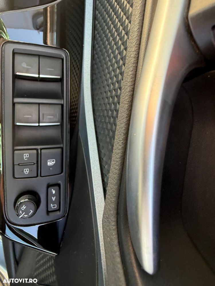 Toyota C-HR 2.0 HSD 184 CP 4x2 CVT C-ult Style - 11