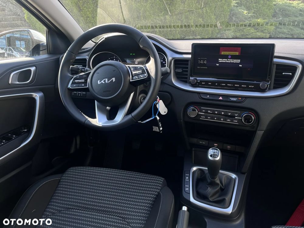 Kia Ceed 1.5 T-GDI M - 17