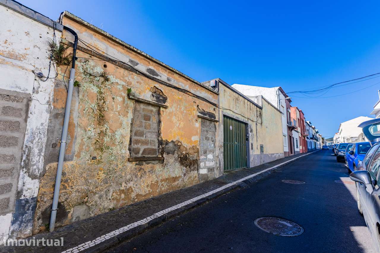 Ruína na Rua do Laureano - Grande imagem: 3/8