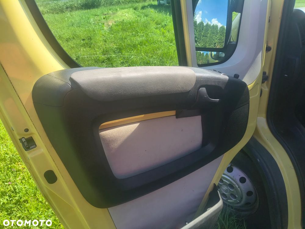 Citroën Jumper 9 osób - 10
