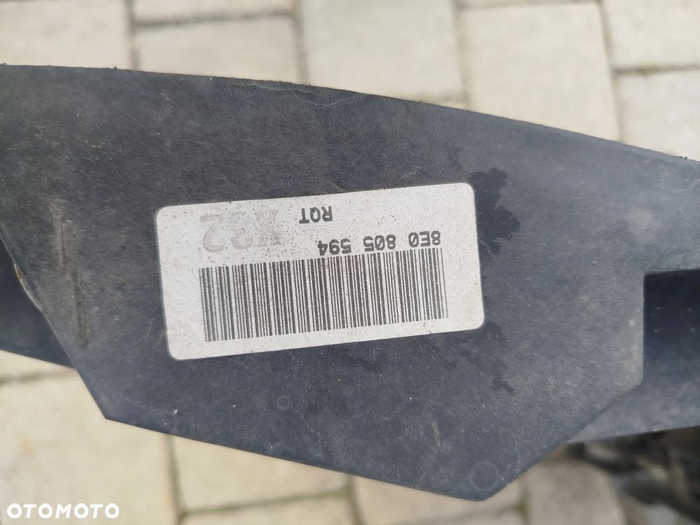 Audi A4 B6 1.8 T1.9 TDI pas przedni - 4