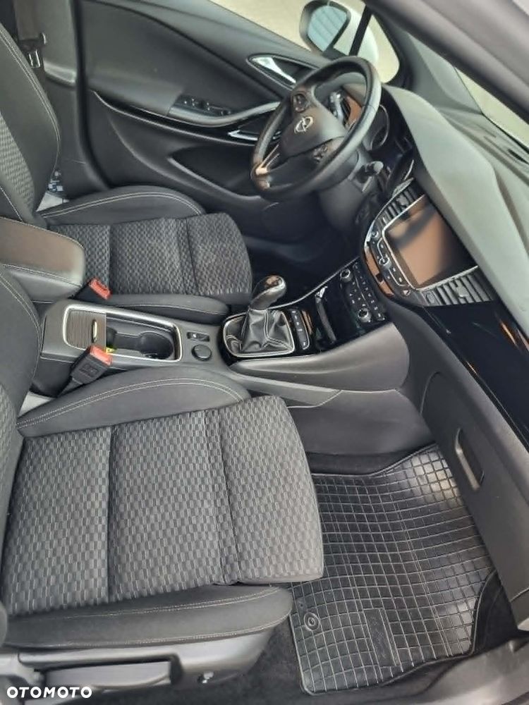 Opel Astra 1.6 Turbo Start/Stop Innovation - 8