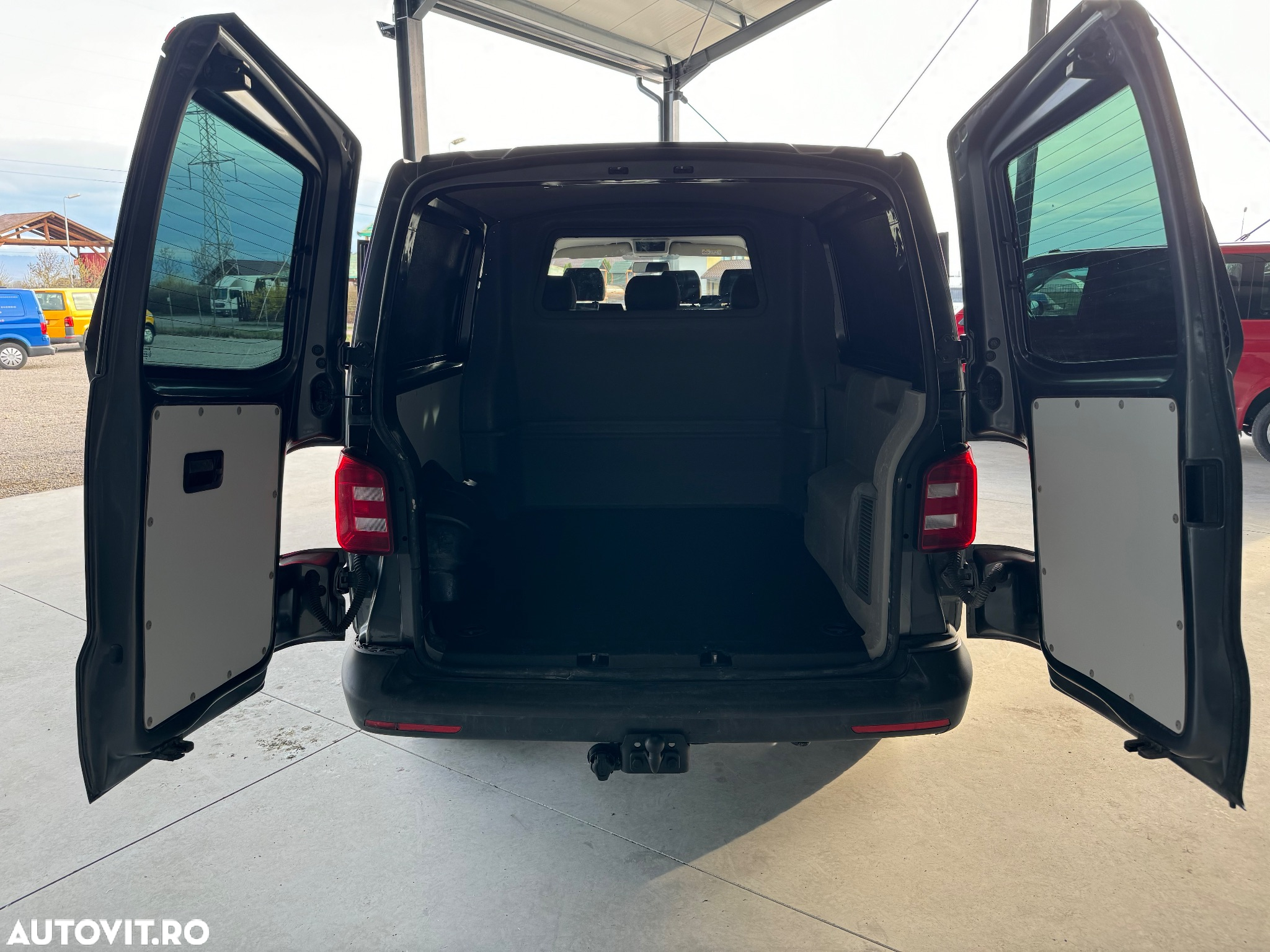 Volkswagen Transporter T6 Lang - 18