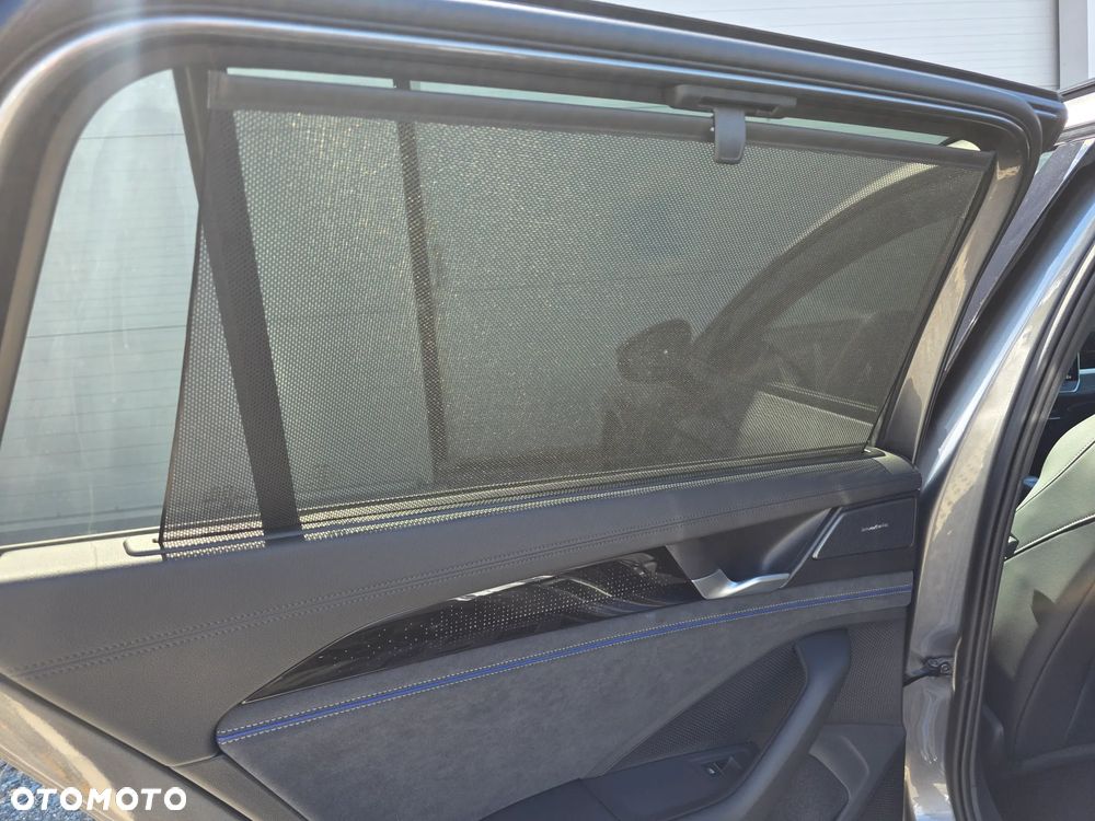 Volkswagen Passat Variant 2.0 TSI R-Line Plus DSG - 39
