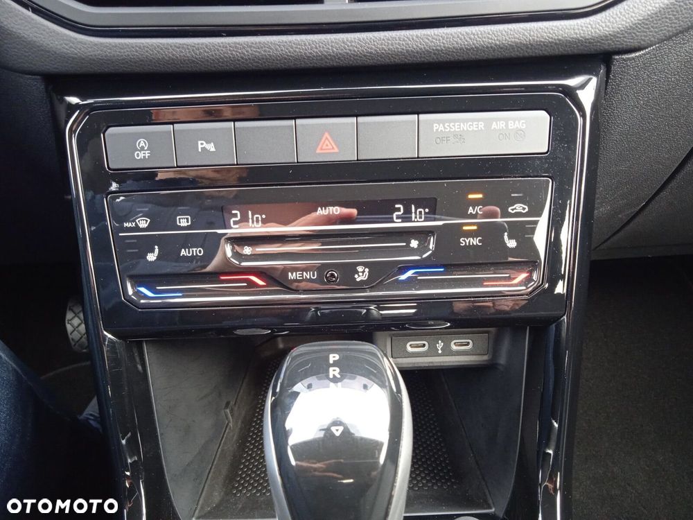 Volkswagen T-Cross 1.0 TSI Life DSG - 21