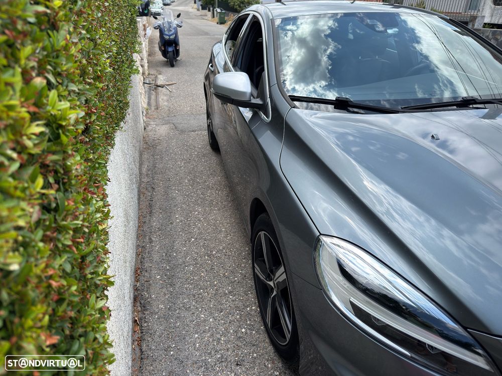Volvo V40 1.5 T3 Sport Edition R Geartronic - 4