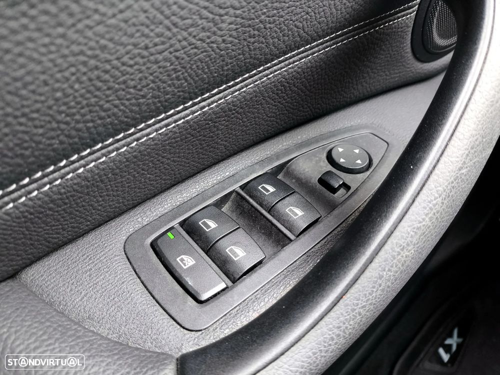 BMW X1 16 d sDrive Line Sport - 27