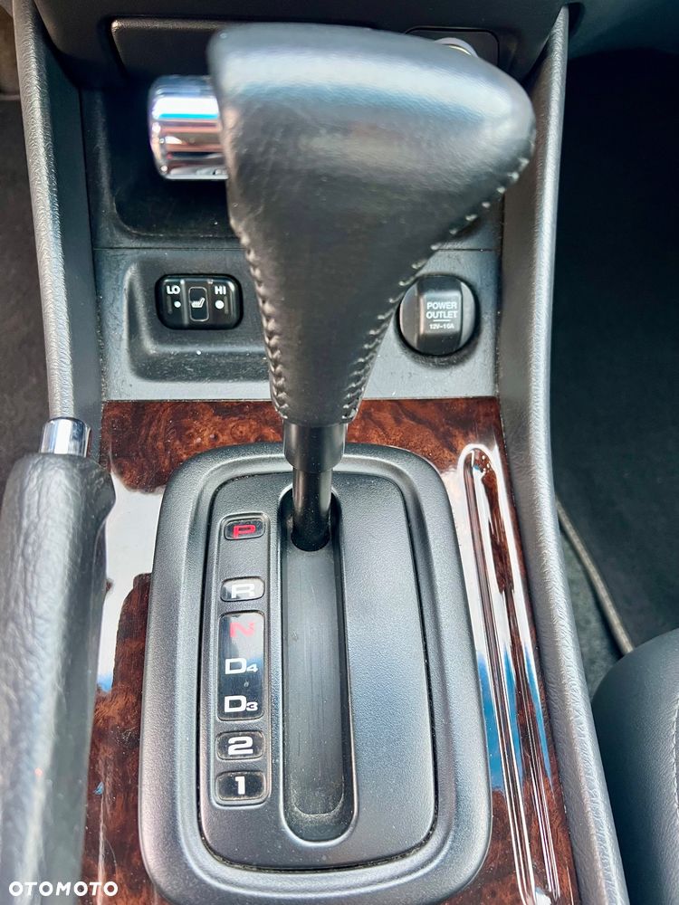 Honda Accord 2.0 ES - 19