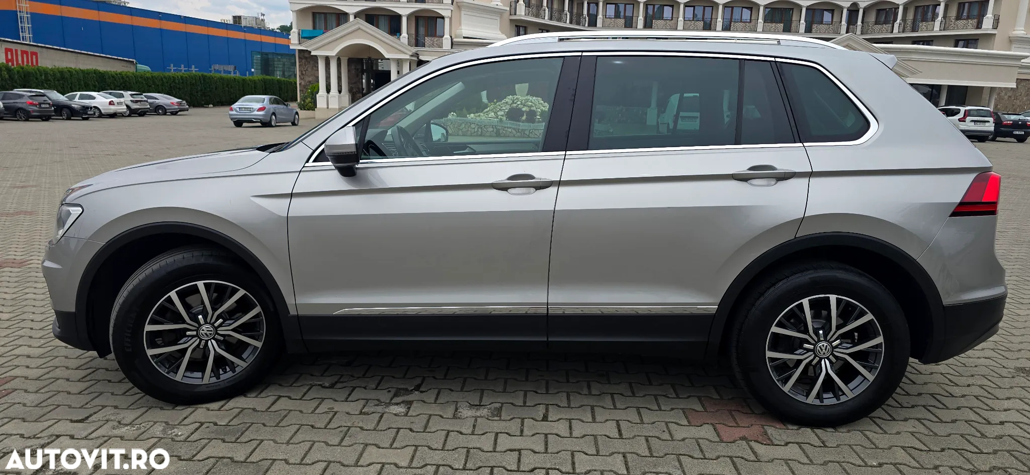 Volkswagen Tiguan 2.0 TDI SCR (BlueMotion Technology) Comfortline - 2