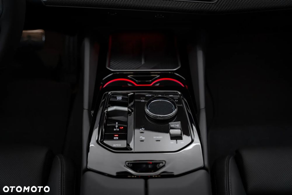 BMW Seria 5 520d xDrive mHEV M Sport - 32