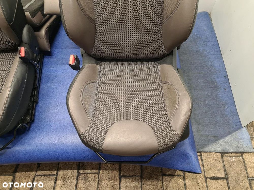 PEUGEOT 2008 I FOTELE KOMPLET. - 5
