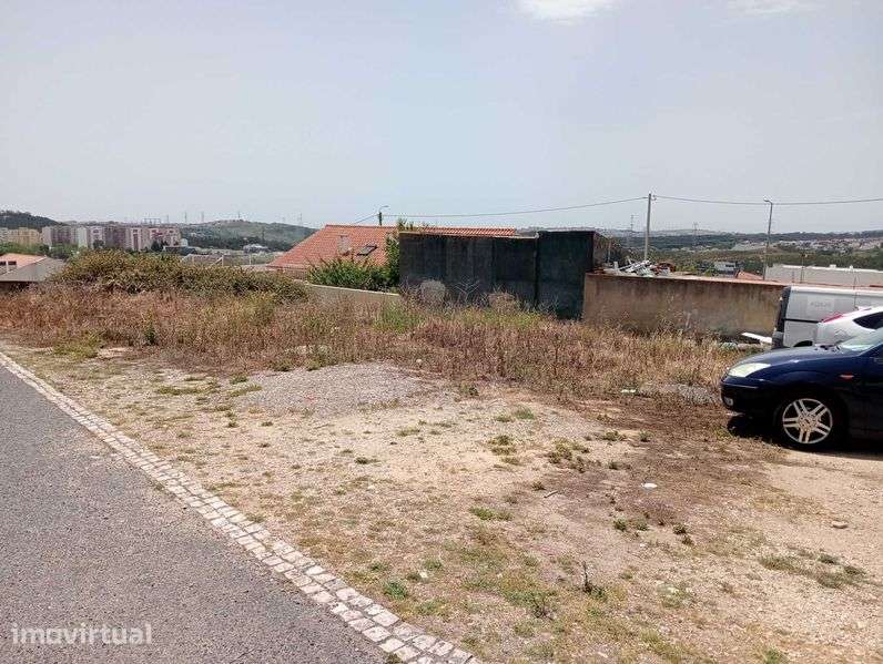 Terreno em Casal de Cambra - Grande imagem: 4/4