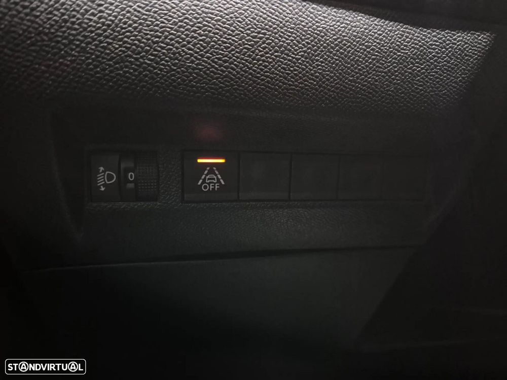 Peugeot 2008 1.5 BlueHDi Active - 30