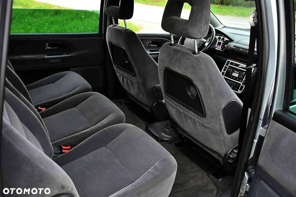 Ford Galaxy TDI Ghia - 30