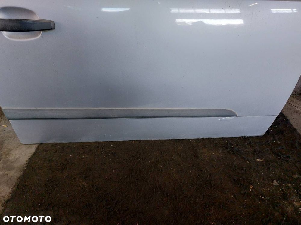 DRZWI KOMPLETNE PRAWY PRZÓD OPEL ASTRA H Z157 - 2