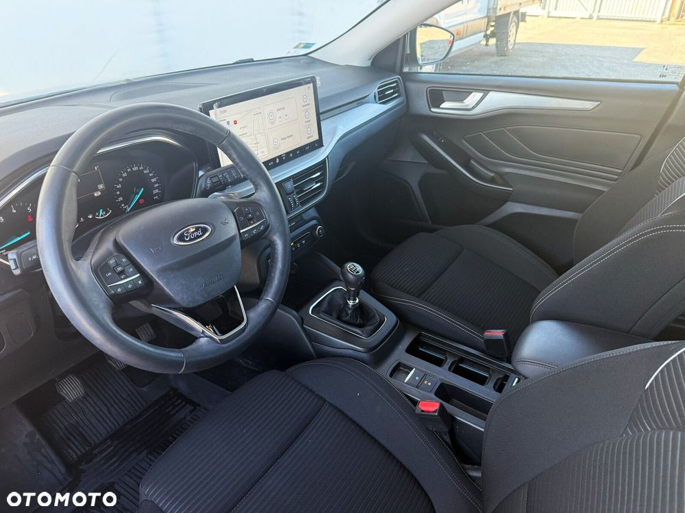 Ford Focus 1.0 EcoBoost Titanium - 12