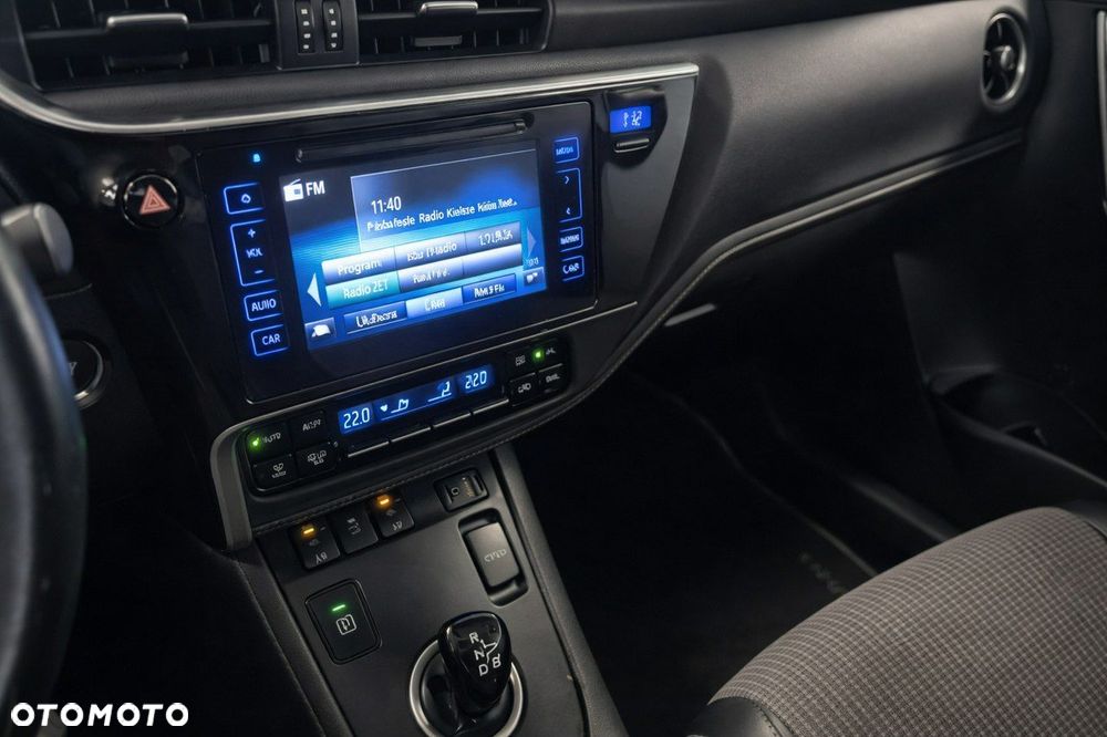 Toyota Auris Hybrid 135 Prestige - 10