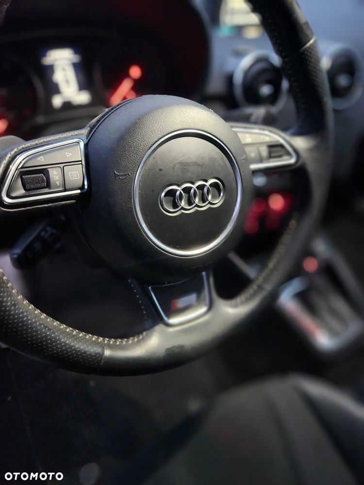 Audi A1 Sportback 1.4 TFSI S tronic S line edition m S line Sportpaket - 12