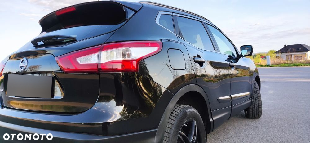 Nissan Qashqai 1.6 DCi 4x4 Tekna+ - 3