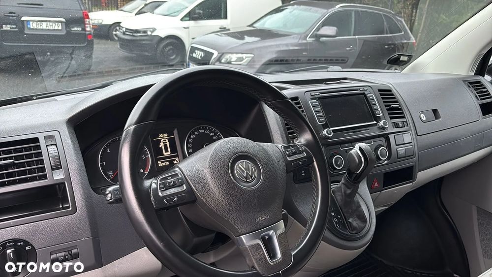 Volkswagen Transporter - 9