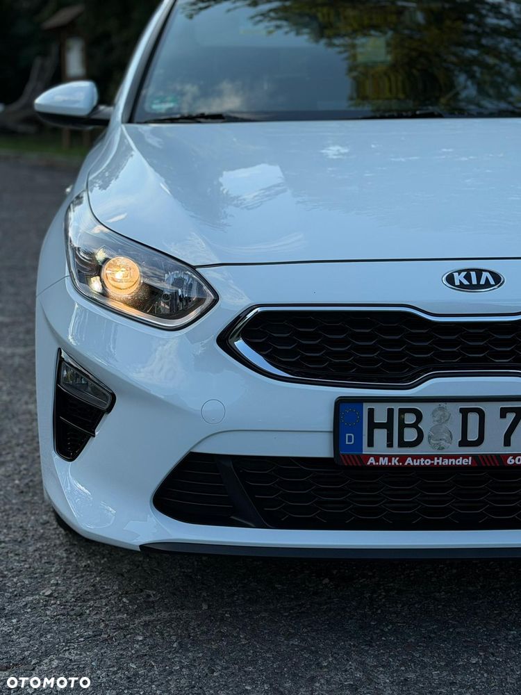 Kia Ceed - 4