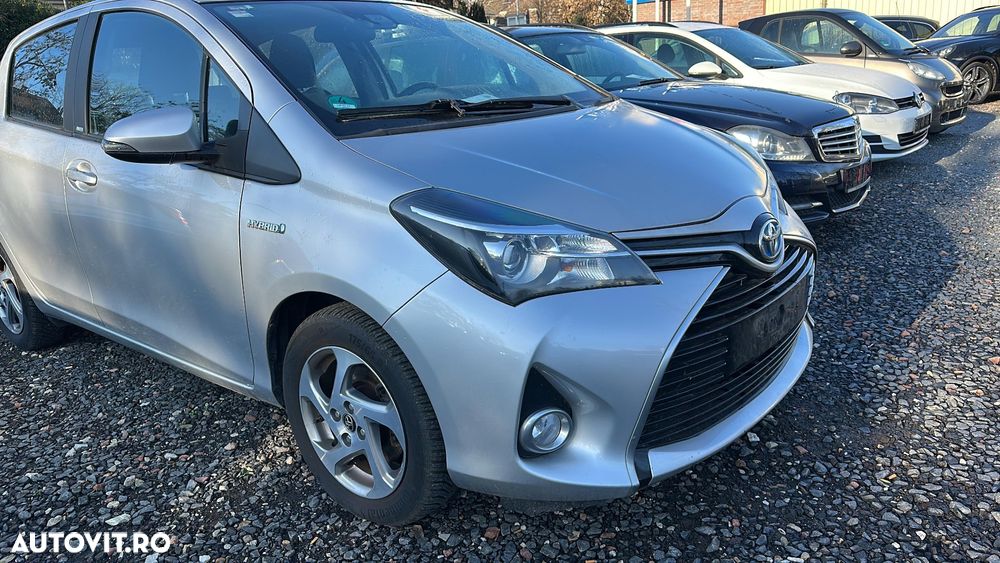 Toyota Yaris - 1