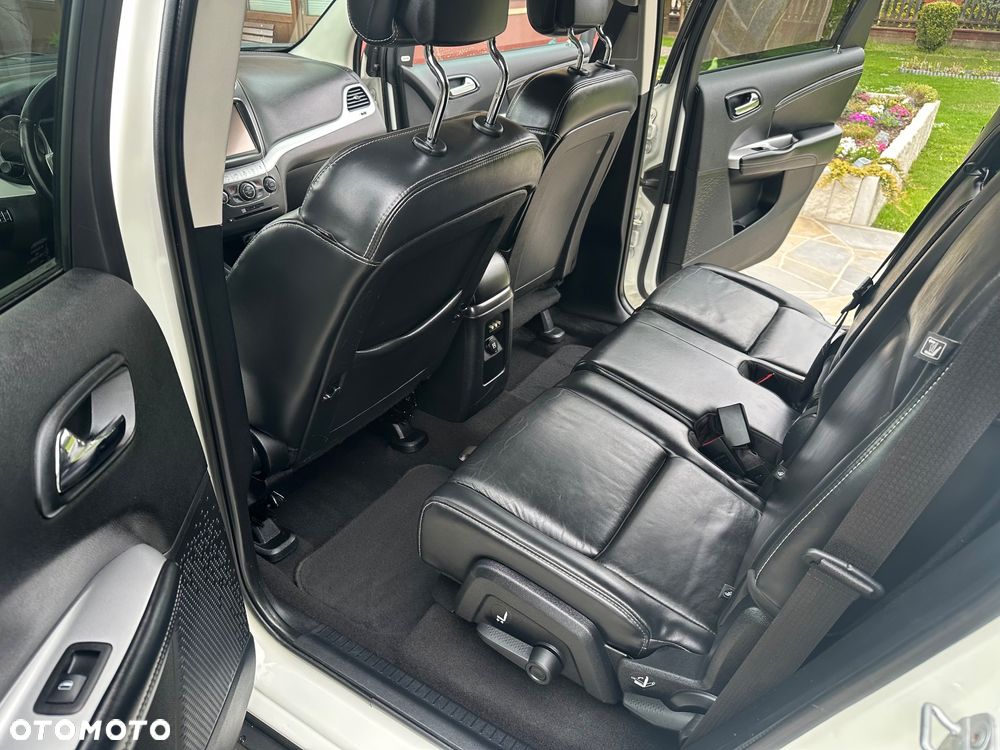 Fiat Freemont 2.0 Multijet 16V DPF Automatik Allrad Lounge - 13