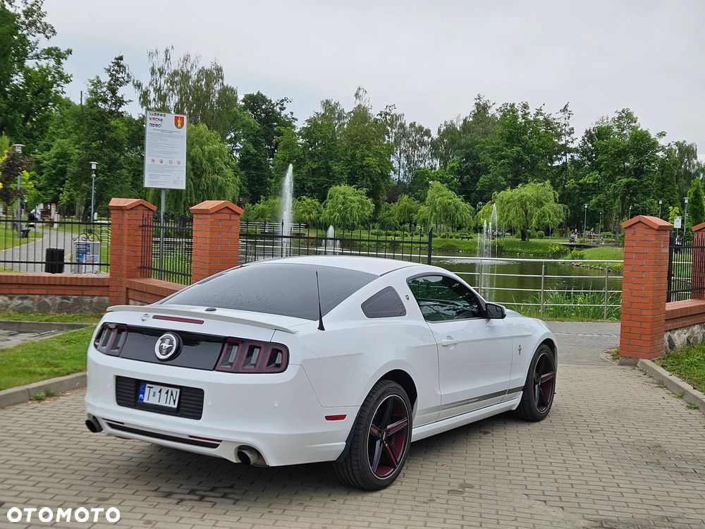 Ford Mustang 3.7 V6 Premium - 4