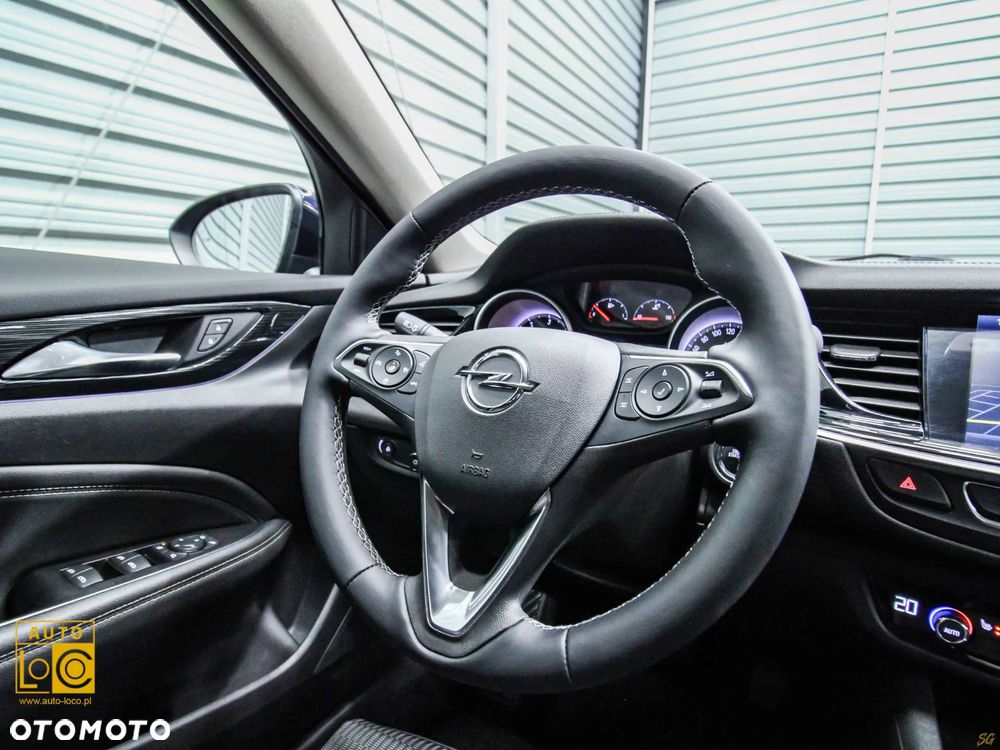 Opel Insignia 2.0 BiTrb D 4x4 Automatik Exclusive - 29