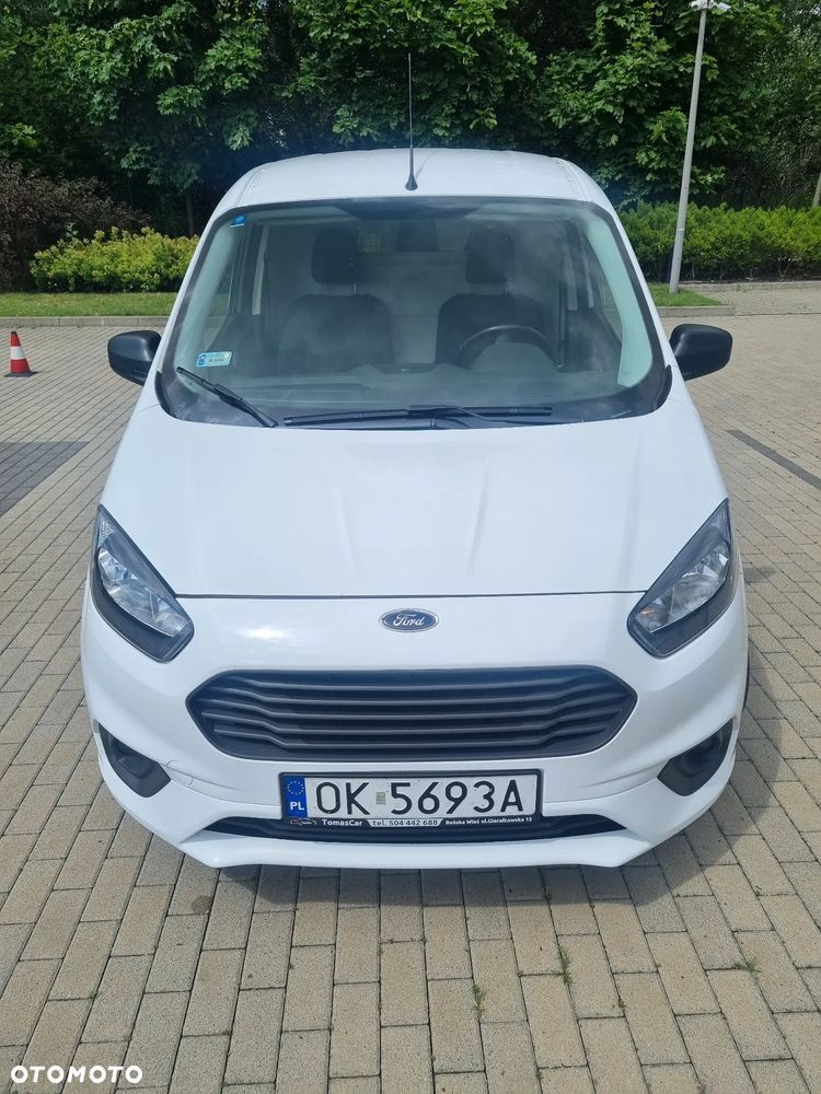 Ford Transit Courier - 1