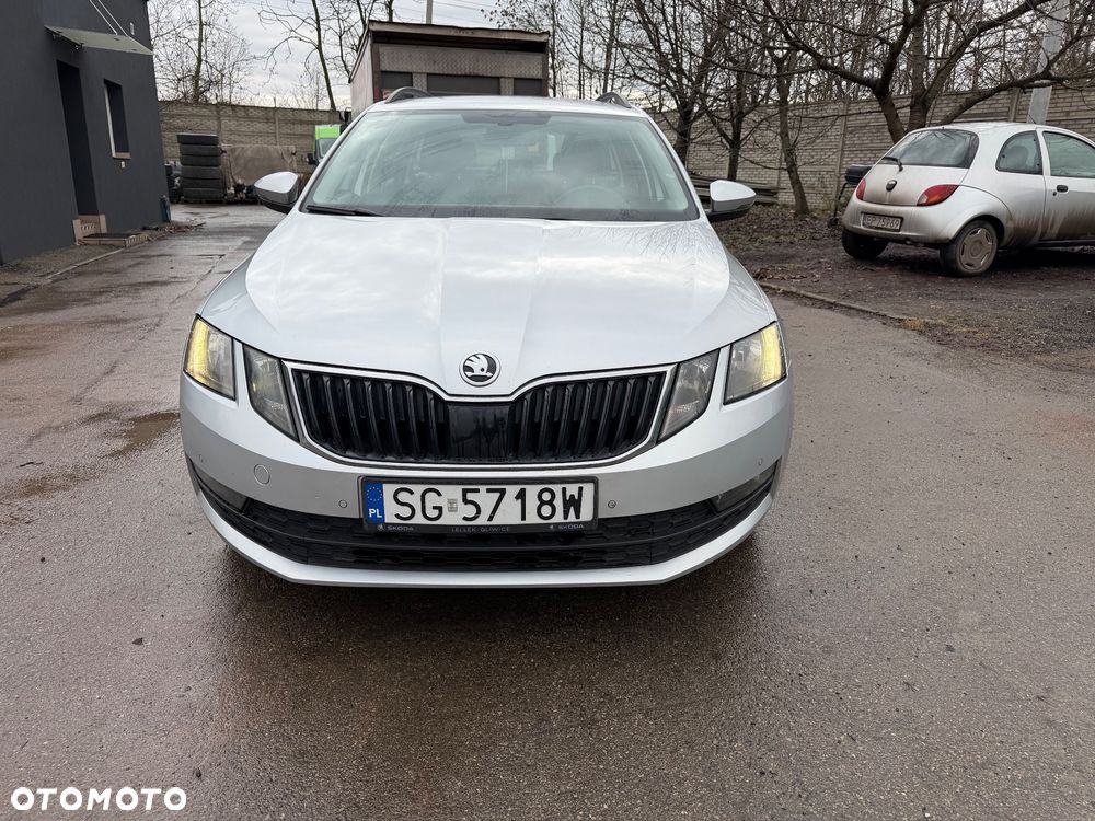Skoda Octavia 1.6 TDI SCR Ambition - 2