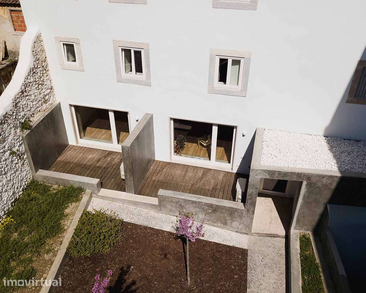 Apartamento T1

One-bedroom apartment - Grande imagem: 3/32
