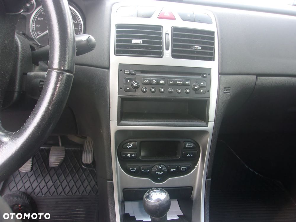 Peugeot 307 2.0 XT Premium - 7