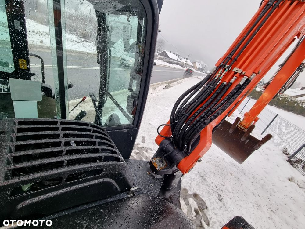 Kubota KX080-4 Koparka Gąsienicowa 8,5 tony długie ramię PLUS. Maszyna jak Nowa z Salonu. Dekra 2026r Dokumenty serwisowe książka! Import Norwegia! Klima. Pompa Tankowania. Ani deka luzów i wycieków! Silnik 4 cyl. 75 km.  Niski Oryginalny Przebieg 3960 mtg. Dodatkowe linie Hydra. Radio Bluetooth! - 24