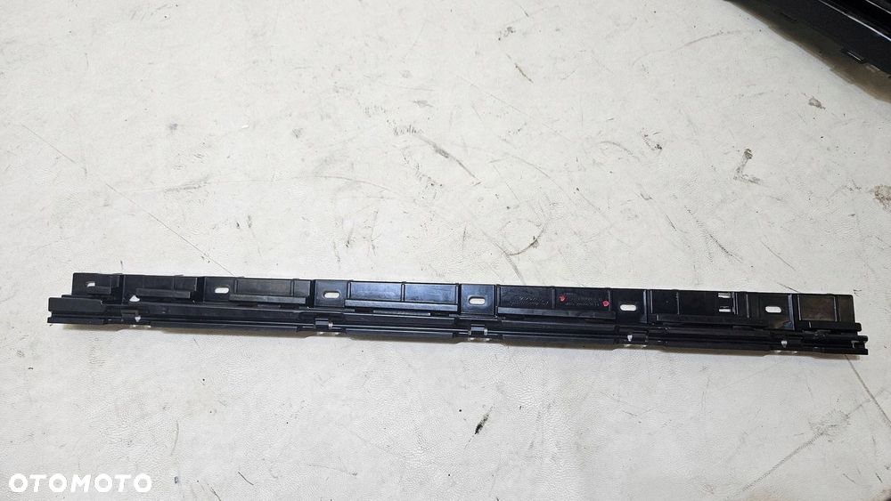 KRATKA ZDERZAKA AUDI RS6 C7 QUATTRO 4G0853667A - 11