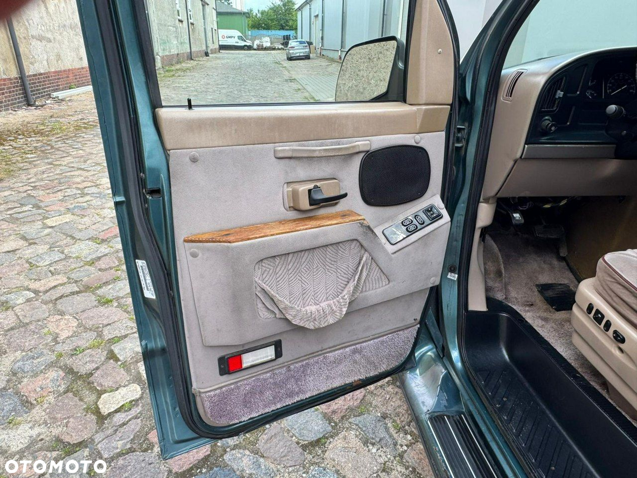 Ford Econoline - 30