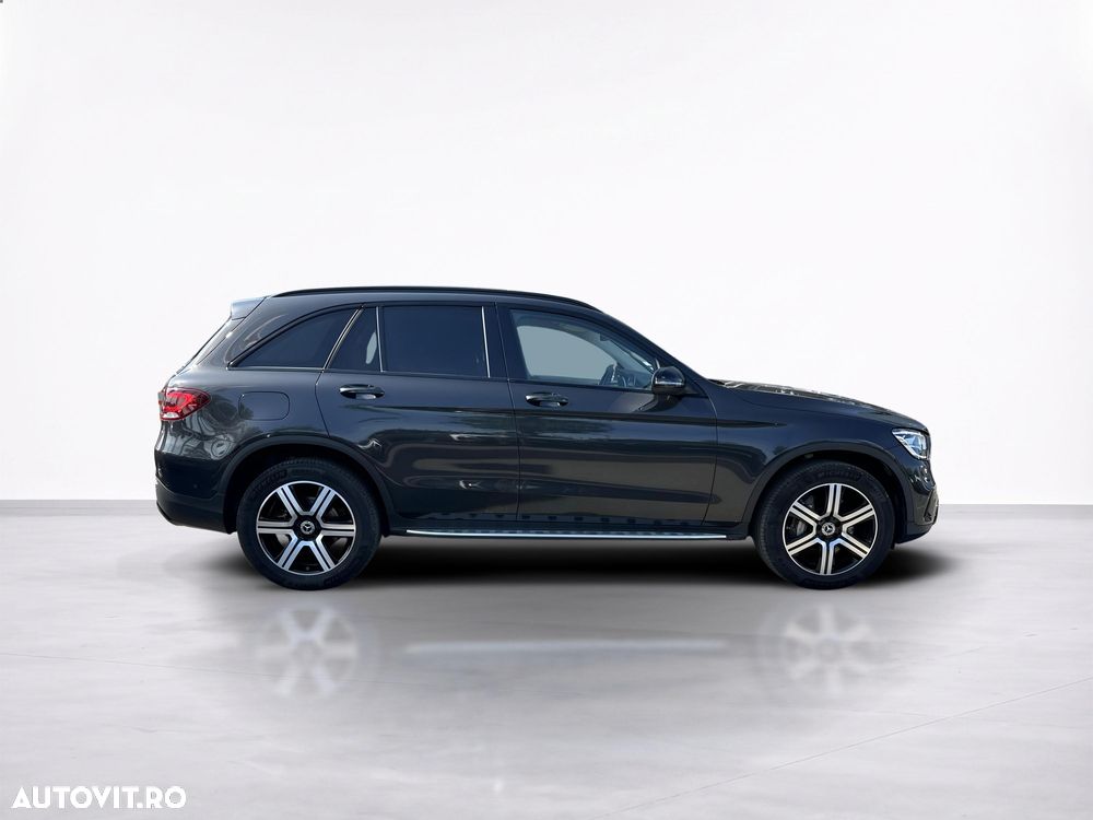 Mercedes-Benz GLC - 7