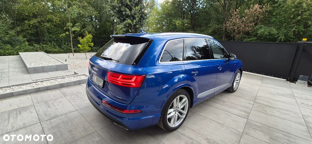 Audi Q7 - 10