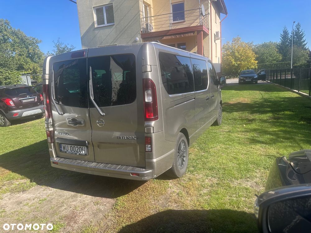 Opel Vivaro - 14