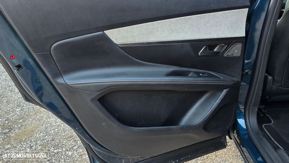 Peugeot 5008 1.5 BlueHDi GT EAT8 - 60