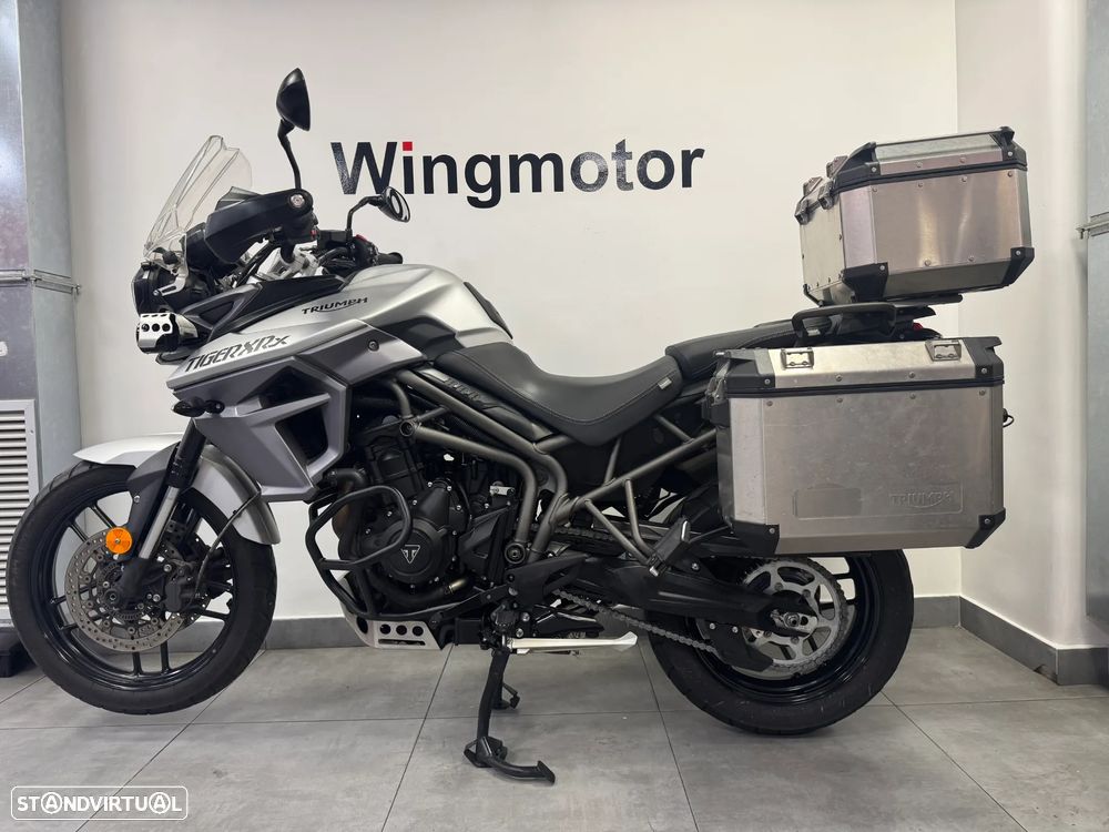 Triumph Tiger 800 XRx - 2