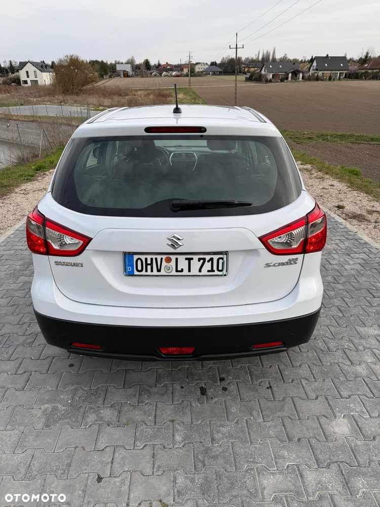 Suzuki SX4 1.5 Comfort - 14