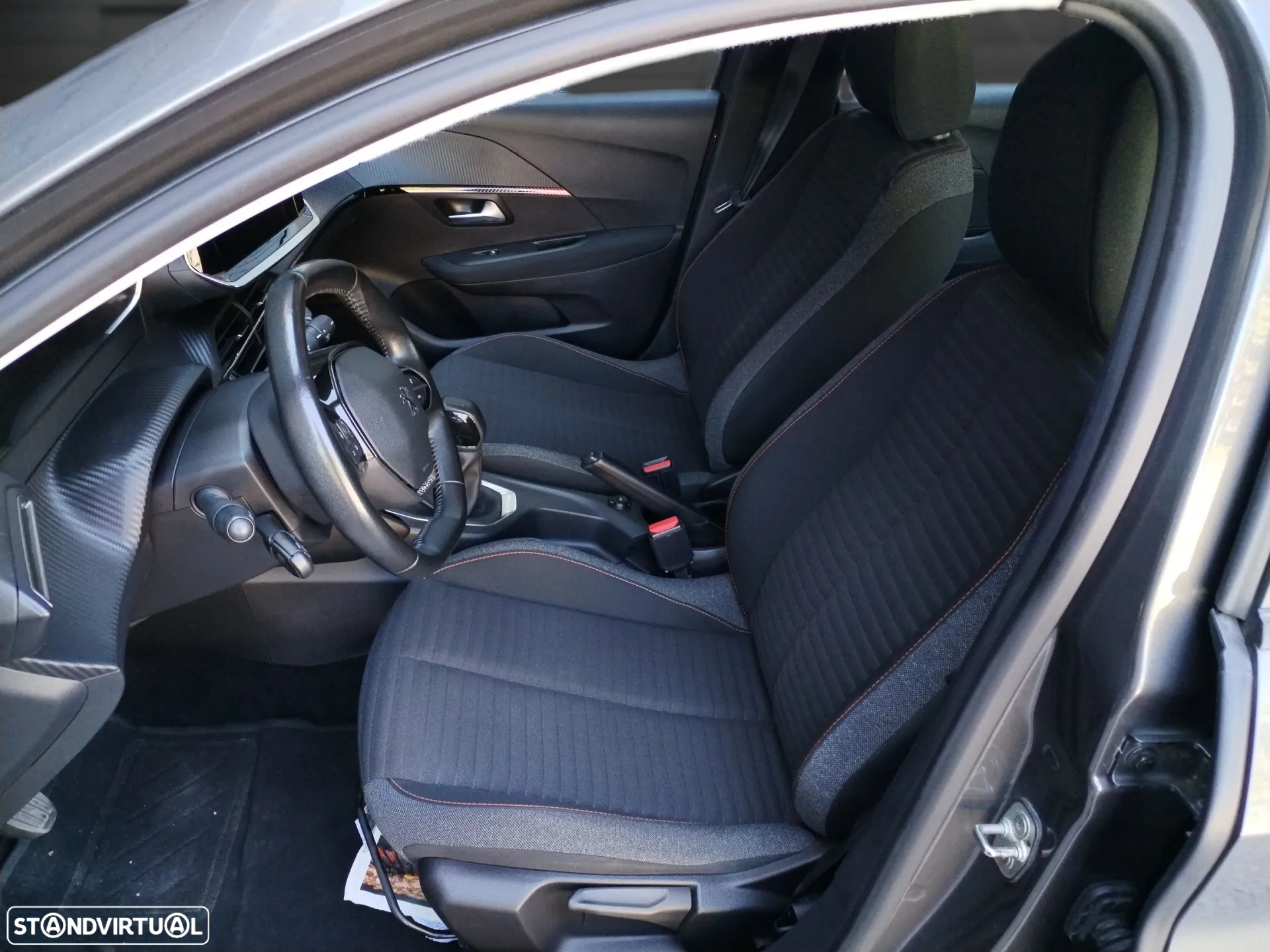 Peugeot 208 1.2 PureTech Active - 8