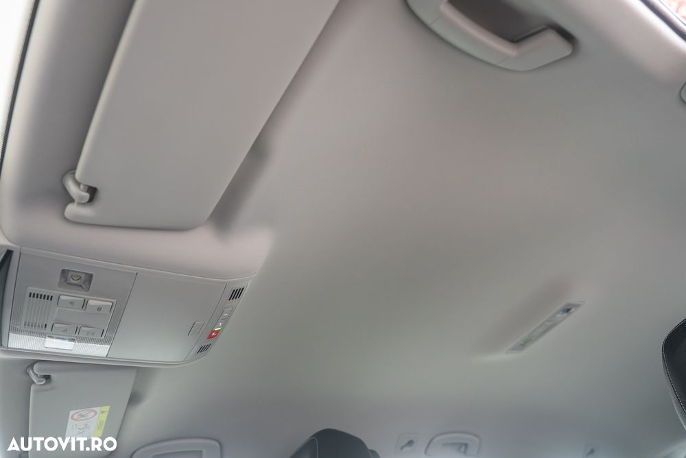 Volkswagen Passat 2.0 TDI SCR DSG Business - 22