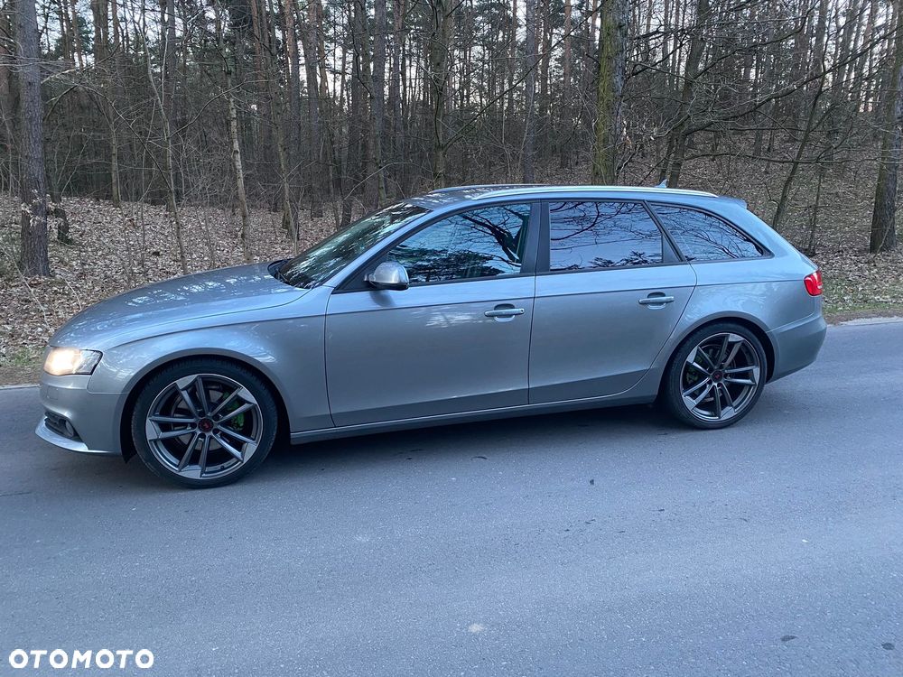 Audi A4 Avant 2.0 TDI - 9